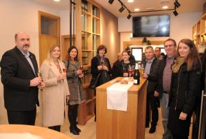 Udeleženci tiskovke v Hiši dobrot